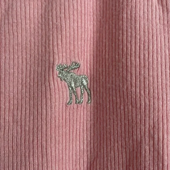 Abercrombie Ruffled Tee - Picture 3 of 5